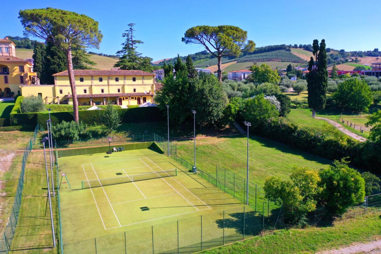 Agriturismo Villa Irelli Castellalto Exterior photo