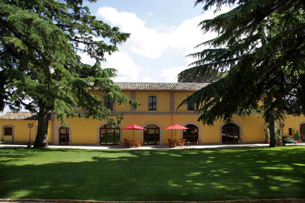 Agriturismo Villa Irelli Castellalto Exterior photo